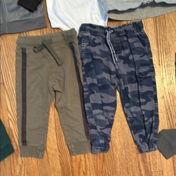 Assorted Baby Clothing Set - Picture 8 of 16